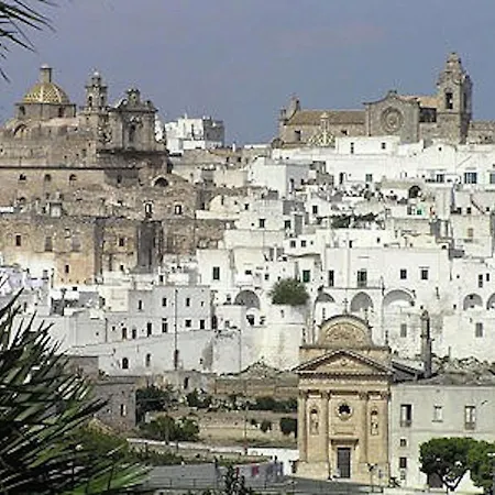 Seafront In Apulia With Shared Garden Nardò